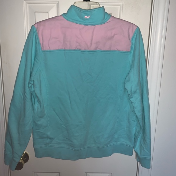 *SOLDVineyard Vines Sweater - Picture 2 of 2